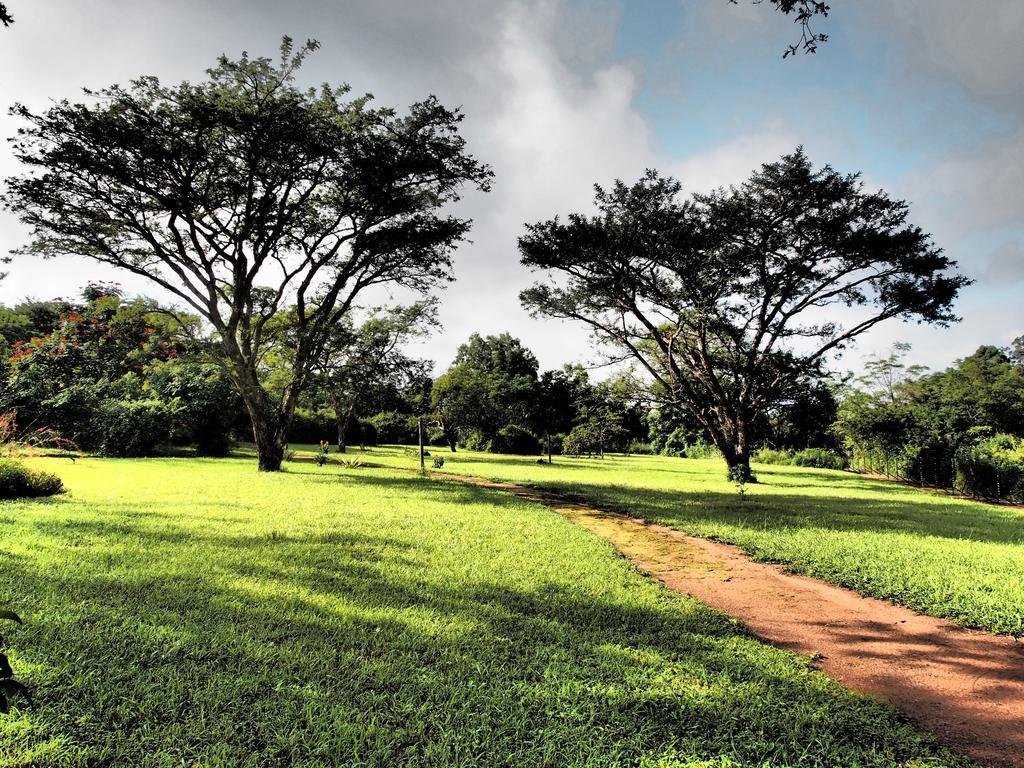 Thokozani Lodge Уайт-Ривер Экстерьер фото